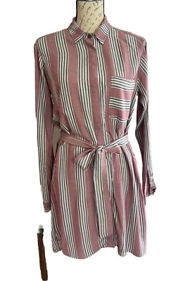 Vestido para mujer Abercrombie & Fitch rosa gris a rayas manga larga con cinturón pequeño Foto 1 de 4