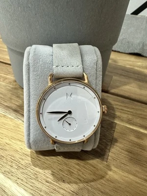 Reloj MVMT Mujer Foto 1 de 4