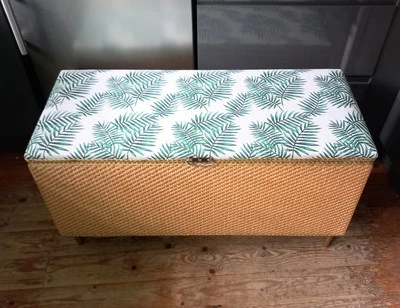 Vintage 1970s Rattan Wicker Ottoman Storage Seat Gold & Green Palm - Image 1 of 4