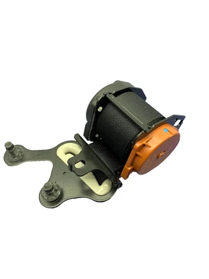 2017 - 2020 NISSAN ARMADA OEM REAR CENTER 3RD ROW SEAT BELT RETRACTOR | BLACK - Изображение 1 из 4