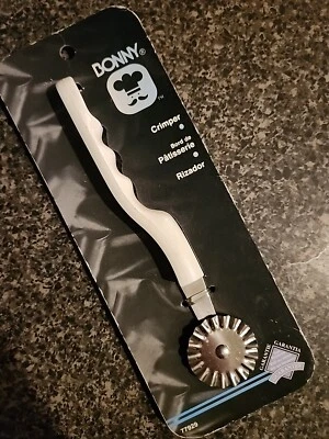 Rueda cortadora de bordes prensadora de pastelería Bonny mango blanco 77929 nueva Bradshaw Internati Foto 1 de 2