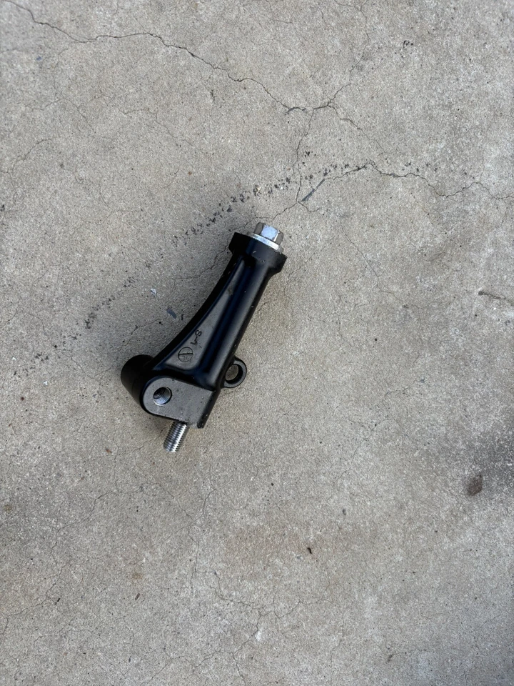 SOPORTE SILENCIADOR ESCAPE YAMAHA WAVERUNNER XL XLT GP 800 OEM 2000 Foto 1 de 1