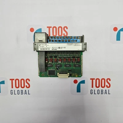 ALLEN-BRADLEY - 1746-OB16 SLC500 SER. D OUTPUT MODULE - Photo 1/4