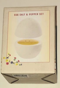 Neu im Karton EGG Form Salz und Pfefferstreuer Set Cracker Fass Exklusiv - Bild 1 von 5