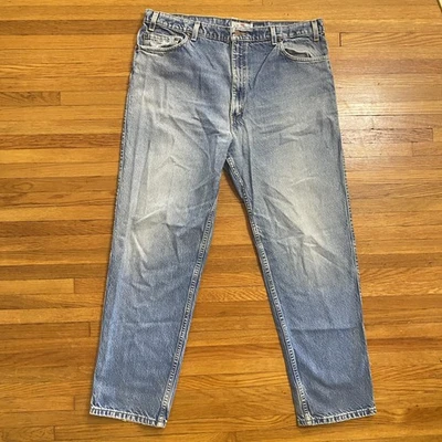 Pantalones de mezclilla vintage Levi Strauss Signature 540 con lengüeta dorada para hombre 40x32 calce relajado años 90 Foto 1 de 4