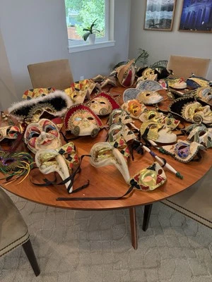 33 máscaras decorativas decoradas a mano Foto 1 de 4