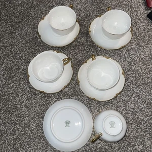 Antique Hutschenreuther Selb Bavaria White & Gold Trim 5 Tea Cups & Saucers MINT - Picture 1 of 5