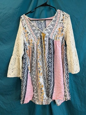 KORI America Boho Peasant Tunic Top Lace Bell Sleeves Floral Patchwork S - Image 1 of 4