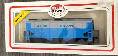 Model Power HO #8083 36’ Bay Covered Hopper Jack Frost RTR NIB - Image 1 of 4