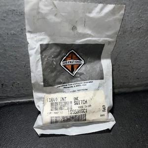 1655816C1 Coolant Temperature Switch 1988-89 International Truck - Picture 1 of 4