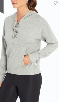 Sudadera con capucha con cordones Jessica Simpson Sunnyside gris jaspeado talla L nueva con etiquetas precio de venta sugerido por el fabricante $60. Foto 1 de 4