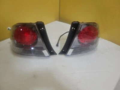 2003-2004 ПОДЛИННЫЙ LEXUS IS300 ЛАМПА В СБОРЕ ЗАДНИЙ КОМПЛЕКТ 81560-53070-B0 81550-53070-B0 - Изображение 1 из 4