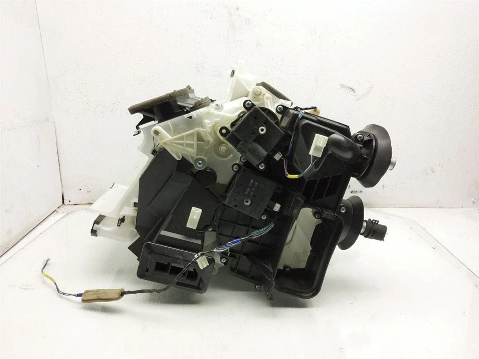 2009-2020 Nissan 370Z Front Ac Heater Core 27110-1Ea5a - Image 1 of 4