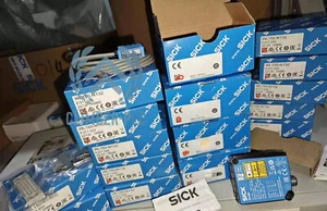 1pcs SICK WL150-N132 6011033 Photoelectric Sensor NEW- - Picture 1 of 6