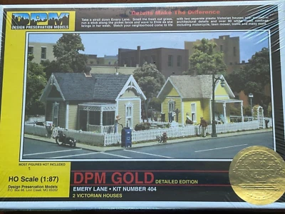 EMERY LANE " TWIN VICTORIAN HOMES " DESIGN PRESERVATION GOLD - HO Scale NEW KIT - Image 1 of 4