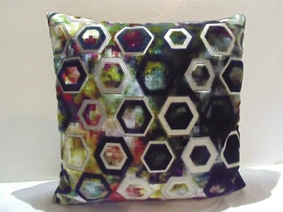 Capas de almofada de tecido Designers Guild Sukhna Damson   - Imagem 1 de 4