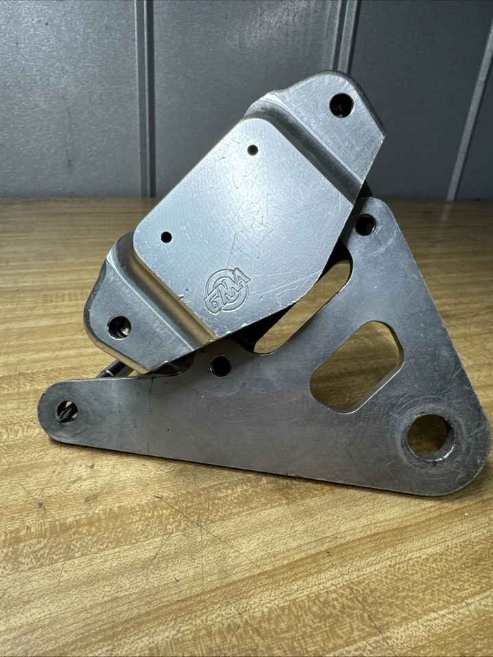 GMA Engineering 2-Piston Custom Rear Calipers Classic Clear Anodized #GMA-R10 - Image 1 of 4