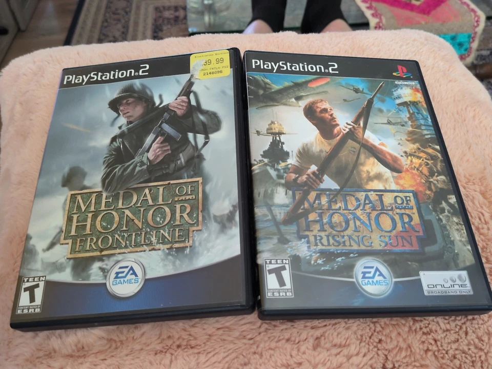 Medal of Honor Frontline Rising Sun PlayStation 2 PS2 CIB Complete Lot Of 2 - Image 1 of 4