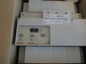 MEM MEMSHIELD MM4001CC EARTH LEAKAGE MODULE CABLE CLAMPS BOTTOM/ TOP - Picture 1 of 3