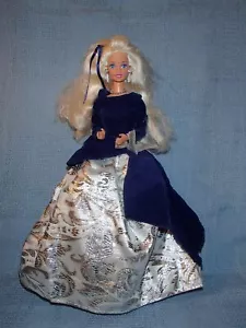 1995 Avon Exclusive Winter Velvet Special Edition Barbie First in a Series - Picture 1 of 12