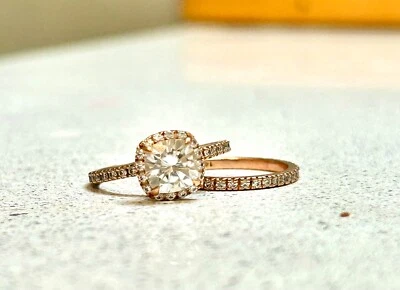 Juego de boda Charles and Colvard Moissanite oro rosa 14k  Foto 1 de 4