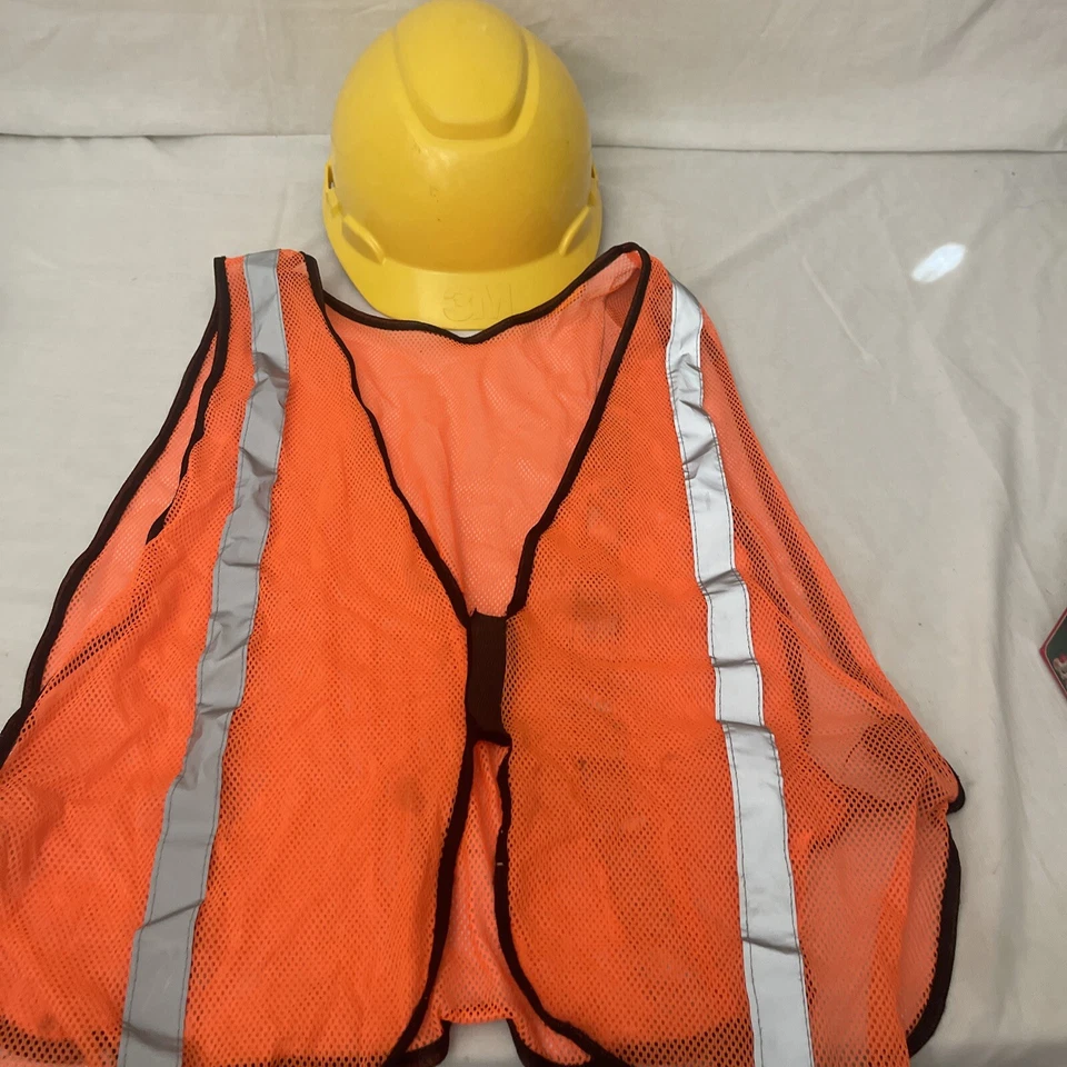 Sombrero duro de ala delantera 3M con clase de ajuste de suspensión de trinquete de 4 puntos Foto 1 de 4