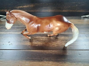 Breyer Barrel Racing "Scamper" Mold Chestnut Pinto Classic Freedom Model #62201 - Picture 1 of 4