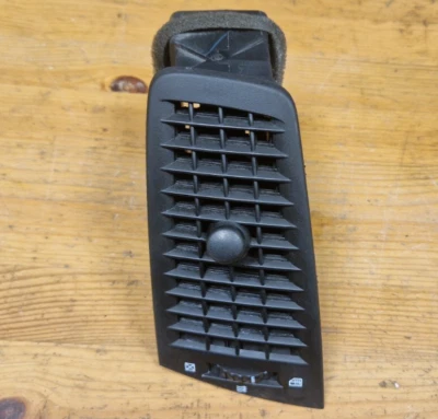 Cadillac CTS 2004 2005 2006 2007 tablero derecho pasajero lado derecho ventilación aire 25703819 Foto 1 de 4