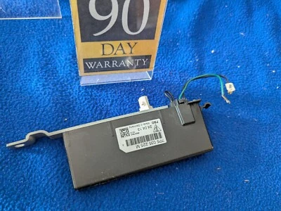 МОДУЛЬ УСИЛИТЕЛЯ ЗАДНЕЙ ЛЕВОЙ АНТЕННЫ PPORSCHE CAYENNE ОТ ОРИГИНАЛЬНОГО ПРОИЗВОДИТЕЛЯ 2011–2018 годов - Изображение 1 из 4