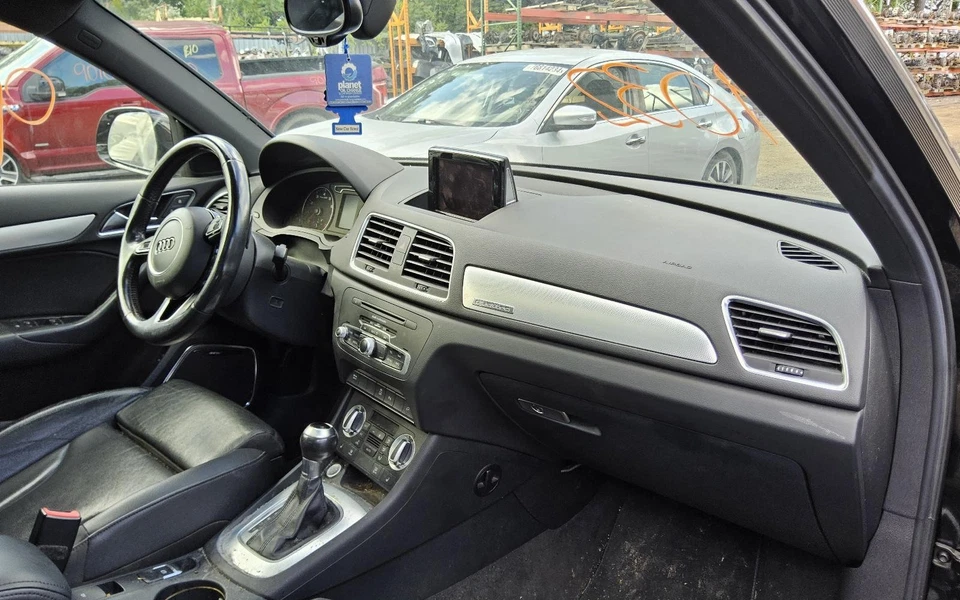 Used Engine Coolant Reservoir fits: 2015 Audi Q3  Grade A - Image 1 of 4