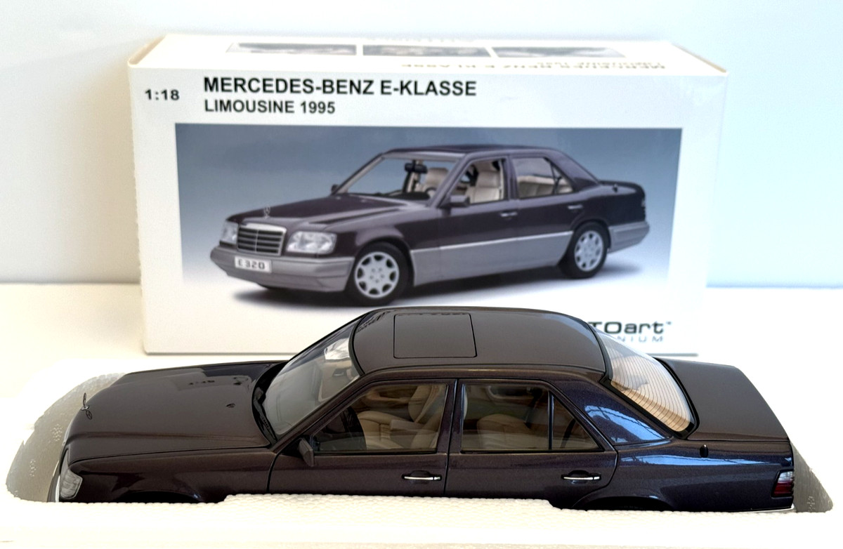 ミニカー Mercedes Benz E Limousine 1995 Mercedes-benz 300e Limousine W124 Metallic Black 1 18 MC