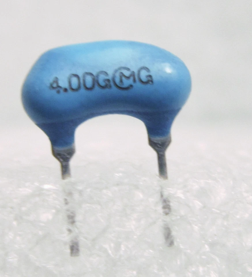  LOTE DE 10 PIEZAS RESONADOR CERÁMICO MURATA CSA4.00MG OSCILADOR 2MHZ A 4MHZ  Foto 1 de 1