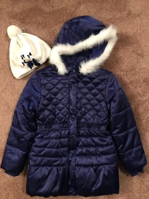 Chaqueta forrada de vellón satinado azul con capucha de piel brillante y giratoria Gymboree M (7-8) nueva con etiquetas Foto 1 de 4