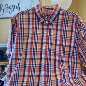 IZOD Short Sleeve Men's Button Down Plaid Shirt size XL/TG/XG. Great condition. - Picture 1 of 9