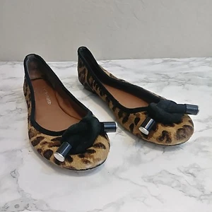 Donald J Pliner Women Sz 6.5 Flats Ballet Calf Hair Leopard Print Knot - Picture 1 of 9