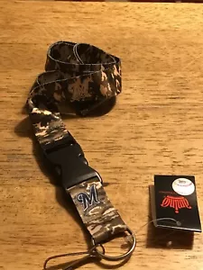 ONE BRAND NEW OFFICIALLY LICENSED MLB MILWAUKEE BREWERS CAMOUFLAGE LANYARD CTM2 - Picture 1 of 1