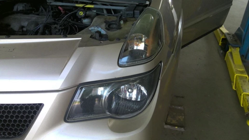 Luz de estacionamiento/esquina del conductor lámpara de giro compatible con 02-05 AZTEK 288028 Foto 1 de 4