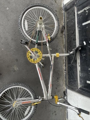 Bicicleta de montaña Shimano completa de 24 pulgadas Fat Tire para adultos/jóvenes 7 velocidades disco doble Foto 1 de 4