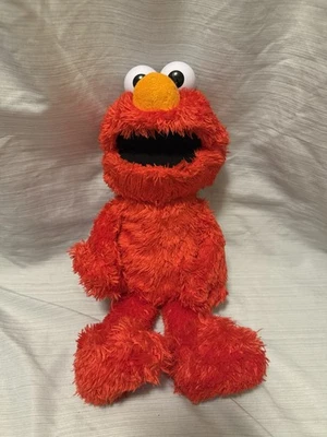 Hasbro Sesame Street Love to Hug Elmo 2018 Plush Toy English/Spanish Talks&Sings - Image 1 of 3