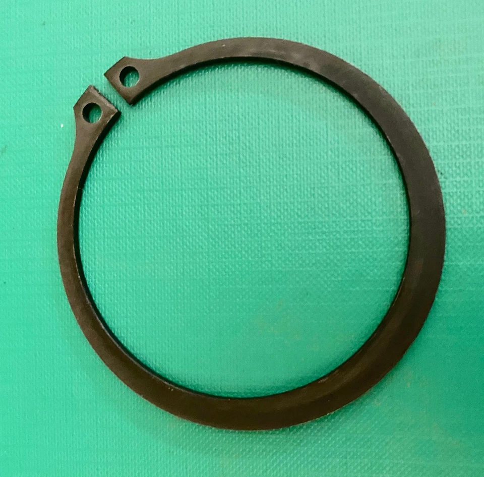 Land Rover Series 1 2 3 Gearbox Rear Output Flange Propshaft Bolt Circlip 217546 - Image 1 of 1