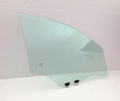 Passenger/Right Side Front Door Window Glass For 2002-2007 Saturn VUE - Image 1 of 2