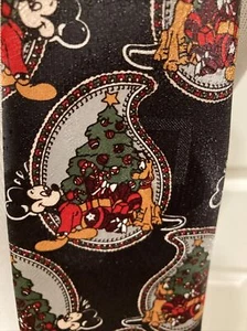 Nice Mickey Unlimited Christmas Tie Mickey & Pluto Around Christmas Tree Windsor - Picture 1 of 9