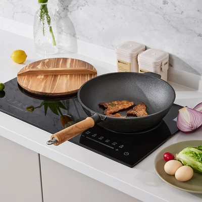 Pre-Seasoned Cast Iron Chinese Wok Cooking Stir Fry Frying Pan w Wood Lid,Handle - Image 1 of 4