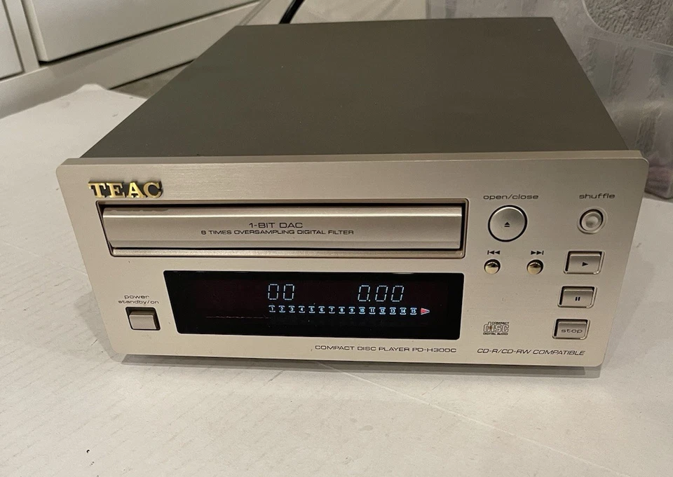 Teac PD H300C CD Player Turns On, CDs Dont Read! - Image 1 of 4