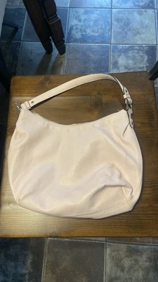 Monedero Merona Rosa, Correa de Hombro de Cuero Rosa Pálido Foto 1 de 4