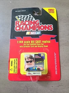1:144 #24 JEFF GORDON DUPONT RACING MONTE CARLO RACING CHAMPIONS 1997 PREVIEW - Picture 1 of 3