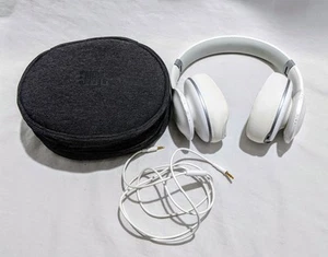 (E) Auriculares Sobre la Oreja JBL Everest Elite 700 con ANC, Auriculares Usados Blancos - Imagen 1 de 6