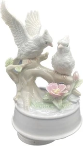 VTG Ceramic White Dove w/ Pink Flowers Music Box “Memories” EUC - Picture 1 of 6