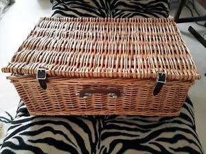 "ANTLER" 4 PERSONS ENGLISH MADE "MYOTT MEAKIN-SPRINGFIELDS" PICNIC HAMPER - Picture 1 of 11