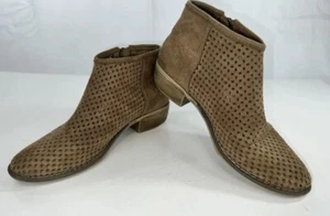 ROXY Tan Vallerie Vegan Suede Leather Perforated Ankle Boots Zip Women 8.5 - Picture 1 of 12